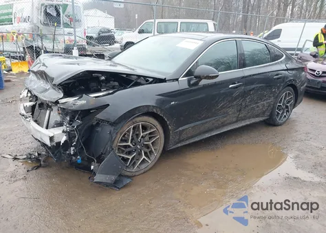 2021 Hyundai Sonata N Line z USA, uszkodzony, nr VIN 5NPEK4JC8MH124753